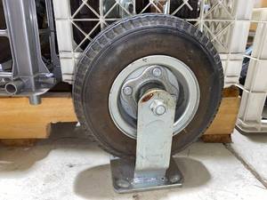 lot 384 image: Inflatable Kenda Tire - 4 Ply  2.802.50-4 Caster Wheels, 2 Rigid, 2 Swivel ( 4 Total)