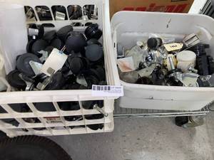 lot 480 image: Mixed lot of Casters