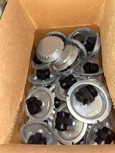 lot 482 image: baseplate casters