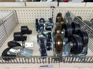 lot 488 image: Mixed Lot of Casters, see pictures