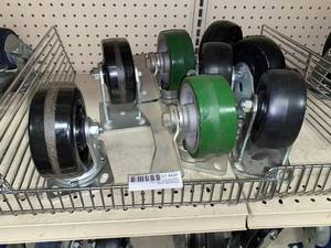 lot 497 image: Mixed Lot of Casters, see pictures