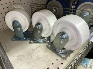 lot 507 image: Mixed Lot of Casters, see pictures