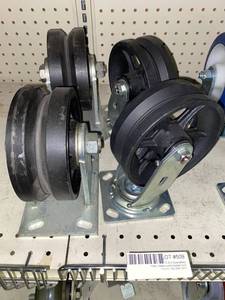 lot 509 image: Mixed Lot of Casters, see pictures