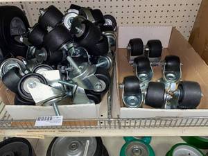 lot 517 image: Mixed Lot of Casters, see pictures