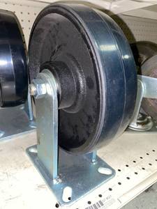 lot 521 image: Mixed Lot of Casters, see pictures