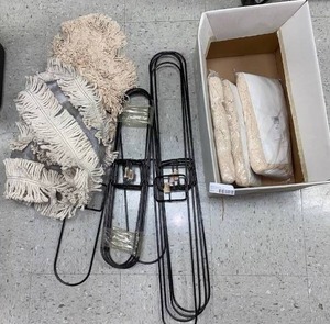 lot 554 image: Mixed Lot of Dust Mops and Frames