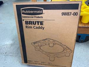 lot 561 image: 44 GALLON RIM CADDY (FITS 44 GALLON ROUND BRUTE CONTAINERS)