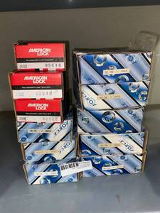 lot 579 image: 3 American Trailer Locks, 3 Boxes 34 Collars, 5 Boxes 1 Collars