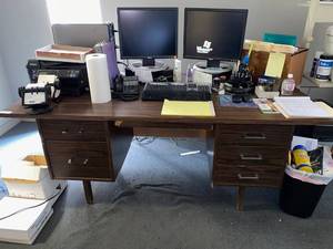 lot 600 image: Office Desk W72 x D36