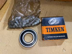 lot 361 image: Lots of Bearings and Chain, mostly type 62072RS and 27ELM209110 and Timken Tapered Roller Bearing 3420