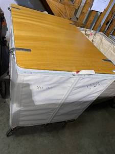 lot 621 image: 20 BUSHEL SANITARY HAMPER TRUCK ON CASTERS WITH WOOD LOCKING LID  W32 x D45 approx.