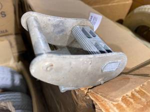 lot 643 image: Lot of Strapping Clamps and E track Clips