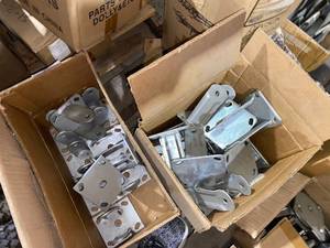 lot 652 image: Mixed Lot of Rigid Casters