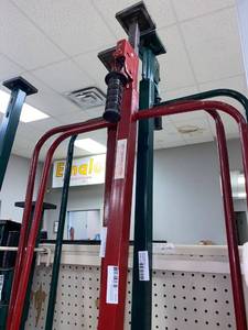 lot 546 image: Load Lock