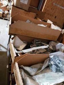 lot 827 image: Mixed lot of Hardware