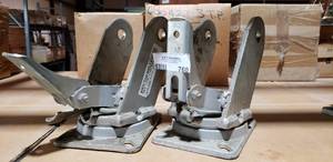 lot 760 image: Swivel casters with break heavy duty 12in