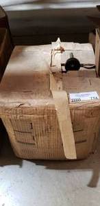 lot 774 image: case of adjustable legs