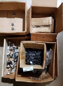 lot 775 image: Mixed lot of compression fittings and mount hardware