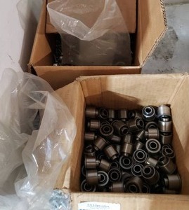 lot 791 image: mixed lot of bearings and hardware