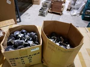 lot 363 image: Mixed Lot of Compression Casters