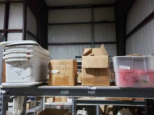 lot 814 image: Contents of shelf only