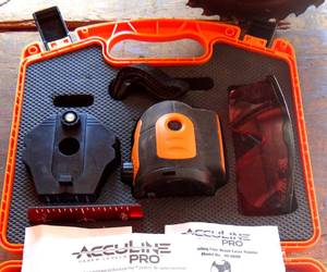 lot 8 image: Big $$$ Item - Johnson Level Self-Leveling 5-Beam Laser Pointer 40-6680 (UPDATE - NEW BATTERIES INSERTED - ALL LASERS TURN ON)