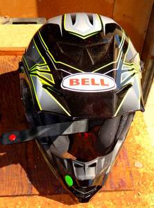 lot 24 image: BELL OFFROAD RACING HELMET (VG CONDITION)