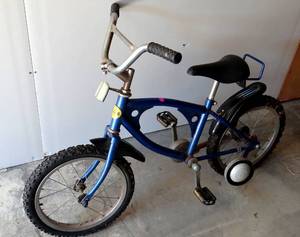 lot 30 image: Vintage Childs RALLY Bicycle with Flip Down Traininf Wheels (one wheel missing)