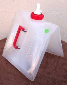lot 54 image: Lot of 7 portable liquid container holders - appear unused
