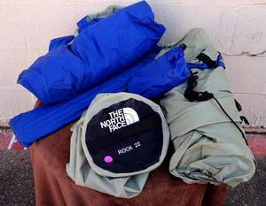 lot 57 image: LIKE NEW - THE NORTH FACE ROCK 22 PORTABLE TENT