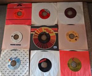 lot 233 image: Assorted Lot of Vintage 45s