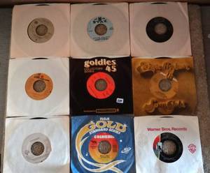 lot 234 image: Assorted Lot of Vintage 45s