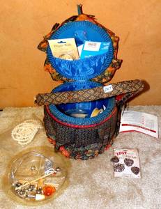 lot 247 image: VINTAGE SEWING BASKET WITH CONTENTS AS SHOWN