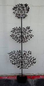 lot 270 image: LARGE METAL WALL HANGER OF LEAFY TREE - APPROXIMATELY 6 FT TALL