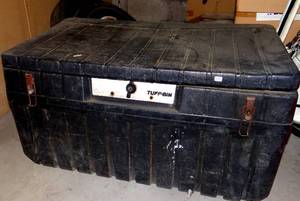lot 275 image: LARGE TUFF-BIN STORAGE BOX