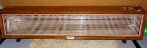 lot 279 image: VINTAGE LAKEWOOD WOOD GRAIN METAL HEATER - APPROX 36 INCHES LONG
