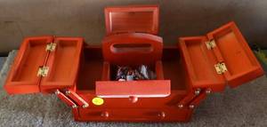 lot 91 image: NICE WOODEN POP OUT TRAY AND DRAWER WOODEN STORAGE BOX