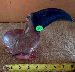 lot 96 image: BEAUTIFUL HAND BLOWN GLASS BIRD DISPLAY - HEAVY