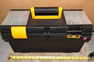 lot 104 image: 19 INCH TOOLBOX WITH CONTENTS AS SHOWN - MISSING RIGHT LOCK TAB