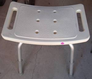 lot 114 image: Bath Shower Chair  Bench Bathtub Stool Seat