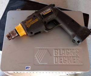 lot 287 image: BLACK N DECKER PROFESSIONAL SUPER CYCLONE DRILL WITH METAL CASE