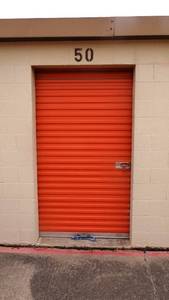 lot 119 image: E50 - 10 X 12 STORAGE UNIT WITH COMPLOETE CONTENTS