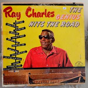 lot 124 image: RAY CHARLES 1960 RAY CHARLES - THE GENIUS HITS THE ROAD ABC PARAMOUNT 335