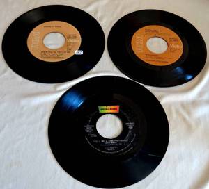 lot 147 image: Assorted Lot of Vintage 45s