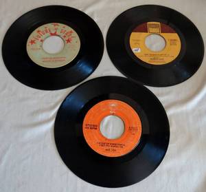 lot 148 image: Assorted Lot of Vintage 45s