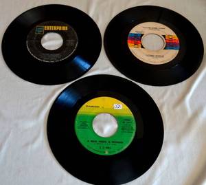 lot 152 image: Assorted Lot of Vintage 45s