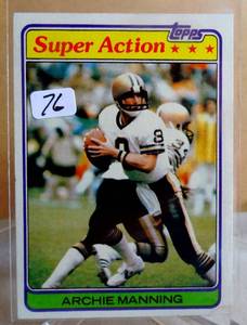 lot 76 image: Archie Manning - 1981 Topps #379 Vintage SUPER ACTION