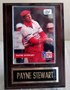 lot 224 image: 1992 PRO SET PGA GOLF CARD #46 PAYNE STEWART ON PLAQUE WITH ENGRAVED NAMEPLATE