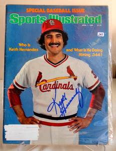 lot 243 image: AUTOGRAPHED - KEITH HERNANDEZ HAND SIGNED SPORTS ILLUSTRATED MAGAZINE 4780 ($75.00)