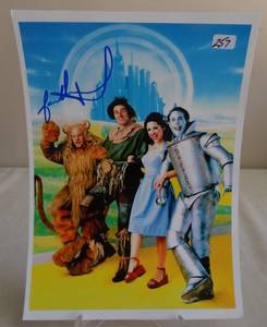 lot 257 image: AUTOGRAPHED - ACTOR JASON ALEXANDER SIGNED 4X6 PHOTO SEINFELD WIZARD OF OZ ($30.00)